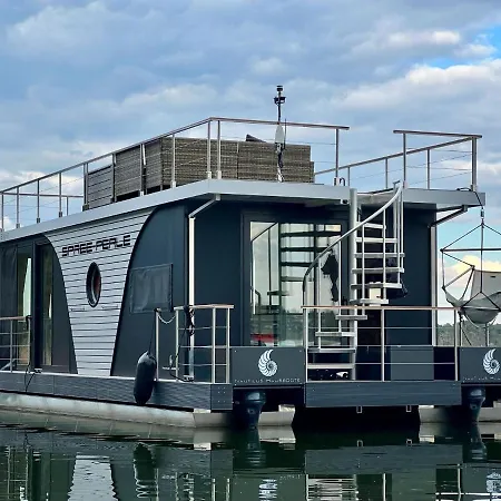 Houseboat On The Dahme * Кёнигс-Вустерхаузен