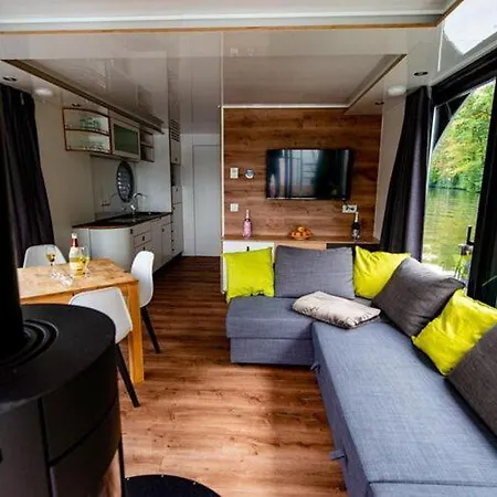 Houseboat On The Dahme Bateau-hôtel